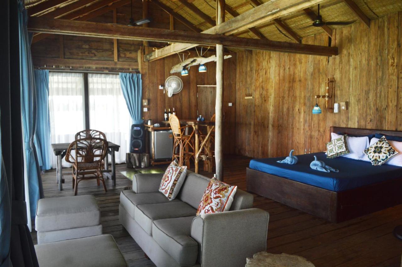 Salacia'S Suite Prek Svay Village Exterior photo